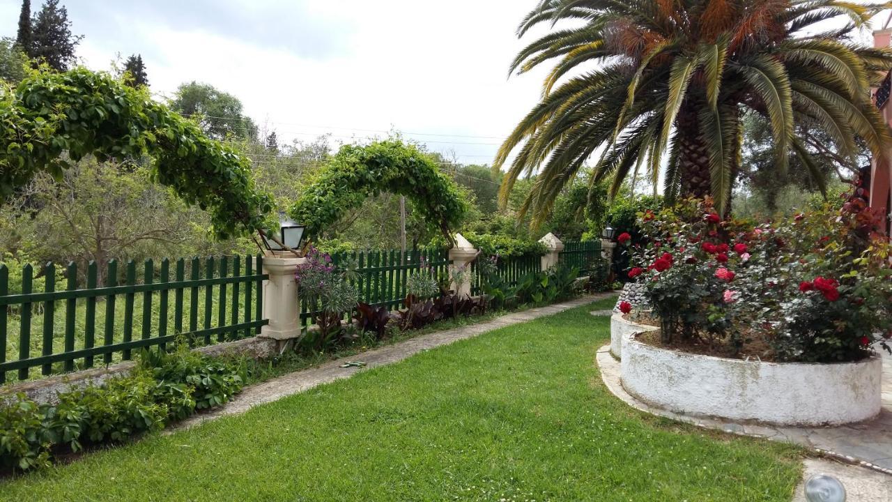 Pool Villa Grigoris Aspiotades Luaran gambar